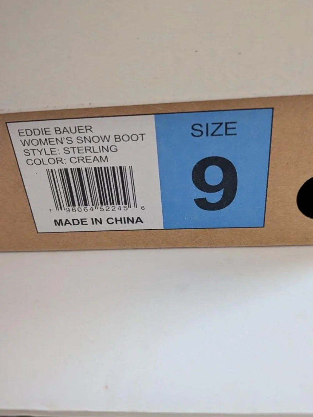 Eddie Bauer Women's Sterling Faux Fur Trim Snow Boot, Cream Size 6 or 9 - New